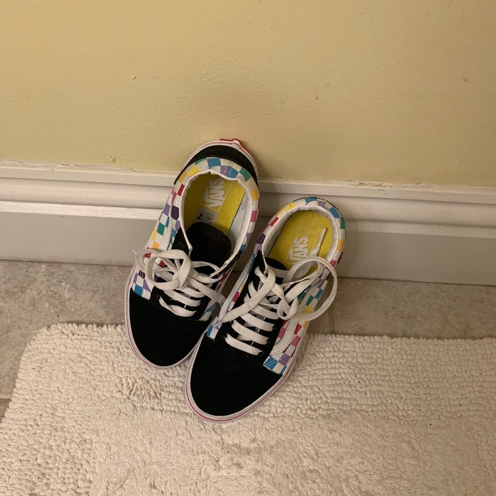 Shoe 👟 - Picture 2 of 4